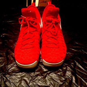 Men’s NIKE KD size 10 great condition